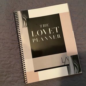 Lovet Weekly social media planner